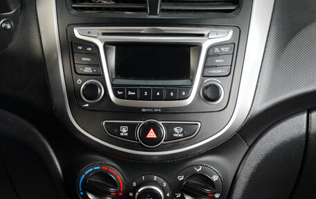 Hyundai Solaris II рестайлинг, 2015 год, 849 000 рублей, 18 фотография