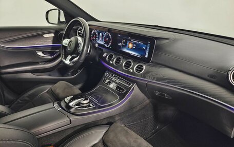 Mercedes-Benz E-Класс, 2020 год, 3 390 000 рублей, 12 фотография