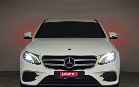 Mercedes-Benz E-Класс, 2020 год, 3 390 000 рублей, 5 фотография