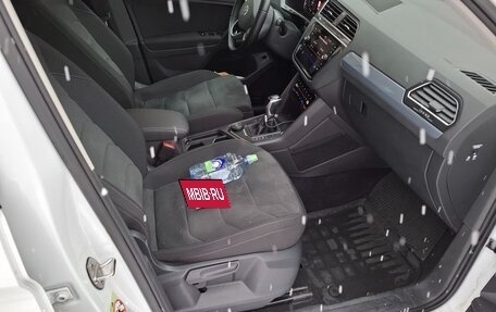 Volkswagen Tiguan II, 2021 год, 3 550 000 рублей, 16 фотография