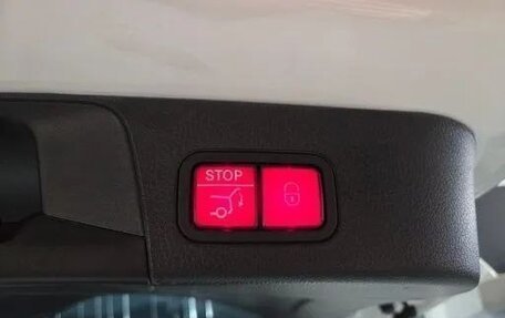 Mercedes-Benz GLB, 2023 год, 4 000 000 рублей, 19 фотография