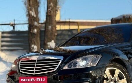 Mercedes-Benz S-Класс, 2006 год, 1 030 000 рублей, 2 фотография