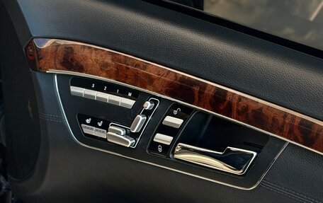 Mercedes-Benz S-Класс, 2006 год, 1 030 000 рублей, 38 фотография