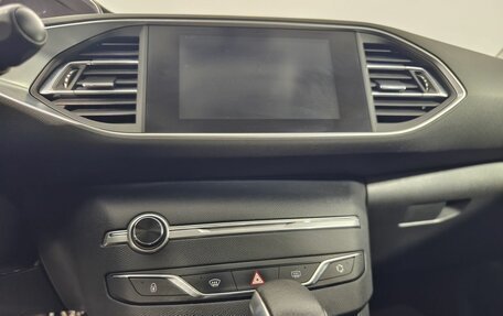 Peugeot 308 II, 2014 год, 945 000 рублей, 13 фотография