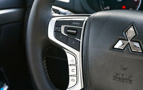 Mitsubishi Pajero Sport III рестайлинг, 2023 год, 3 505 000 рублей, 13 фотография