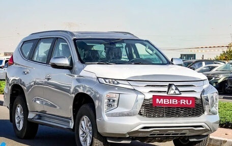 Mitsubishi Pajero Sport III рестайлинг, 2023 год, 3 505 000 рублей, 7 фотография