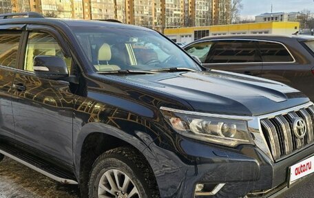 Toyota Land Cruiser Prado 150 рестайлинг 2, 2018 год, 5 250 000 рублей, 2 фотография