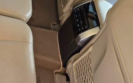Toyota Land Cruiser Prado 150 рестайлинг 2, 2018 год, 5 250 000 рублей, 7 фотография