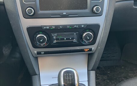 Skoda Octavia, 2011 год, 800 000 рублей, 9 фотография