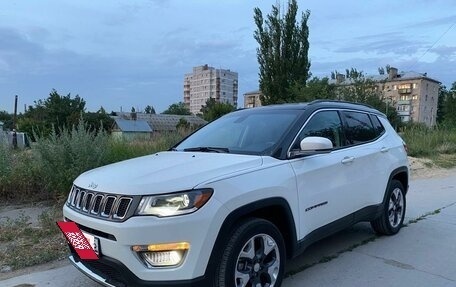 Jeep Compass II, 2018 год, 2 100 000 рублей, 2 фотография