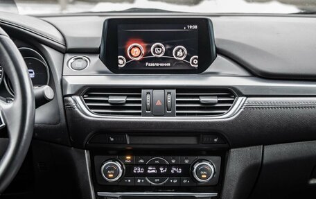 Mazda 6, 2017 год, 2 398 000 рублей, 29 фотография