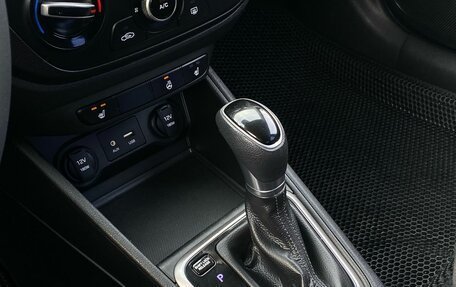 Hyundai Solaris II рестайлинг, 2017 год, 1 180 000 рублей, 24 фотография