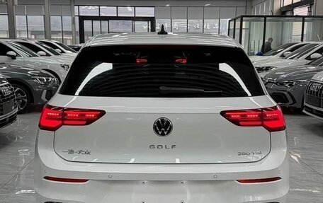 Volkswagen Golf VIII, 2022 год, 1 850 000 рублей, 3 фотография