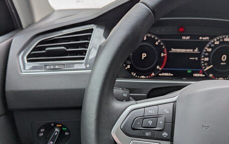 Volkswagen Tiguan II, 2018 год, 2 550 000 рублей, 11 фотография