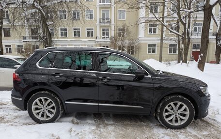 Volkswagen Tiguan II, 2018 год, 2 550 000 рублей, 4 фотография