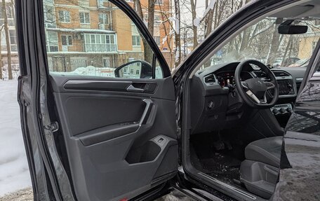 Volkswagen Tiguan II, 2018 год, 2 550 000 рублей, 15 фотография