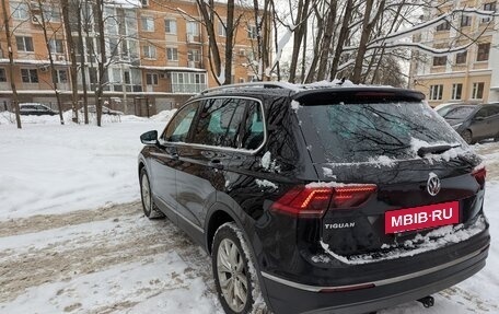 Volkswagen Tiguan II, 2018 год, 2 550 000 рублей, 7 фотография