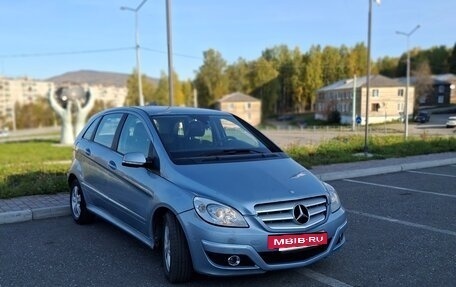 Mercedes-Benz B-Класс, 2010 год, 565 000 рублей, 2 фотография