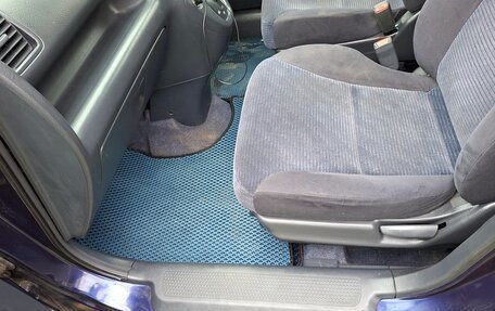 Honda Stream I рестайлинг, 2002 год, 400 000 рублей, 8 фотография