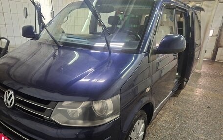 Volkswagen Multivan T5, 2010 год, 2 100 000 рублей, 1 фотография