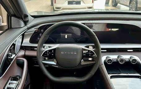 CheryExeed TXL, 2025 год, 3 930 000 рублей, 12 фотография