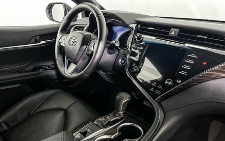 Toyota Camry, 2020 год, 2 727 000 рублей, 9 фотография