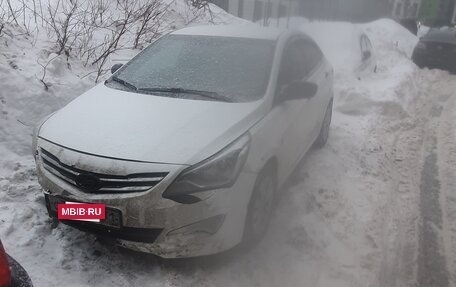 Hyundai Solaris II рестайлинг, 2015 год, 350 000 рублей, 2 фотография