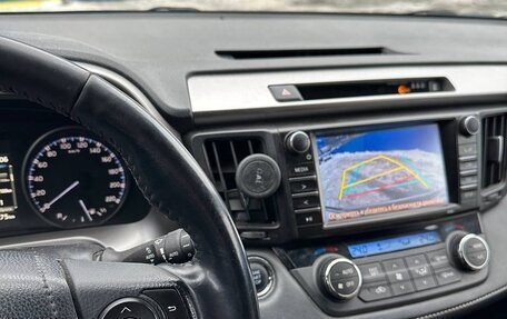 Toyota RAV4, 2017 год, 2 300 000 рублей, 7 фотография