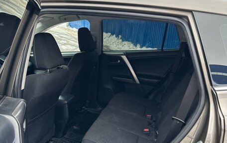 Toyota RAV4, 2017 год, 2 300 000 рублей, 13 фотография