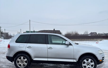 Volkswagen Touareg III, 2004 год, 690 000 рублей, 2 фотография