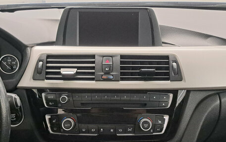 BMW 3 серия, 2016 год, 1 720 000 рублей, 18 фотография