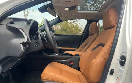 Lexus UX I, 2022 год, 2 250 008 рублей, 8 фотография