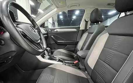 Volkswagen T-Roc I, 2022 год, 1 750 000 рублей, 9 фотография