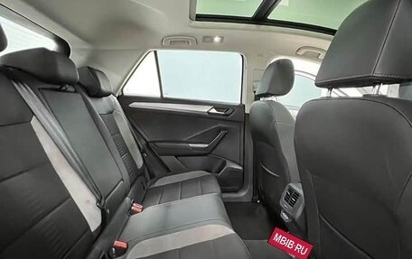 Volkswagen T-Roc I, 2022 год, 1 750 000 рублей, 16 фотография