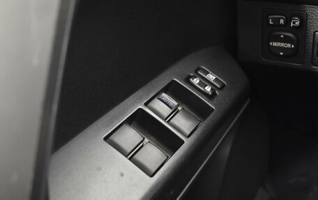 Toyota RAV4, 2017 год, 2 559 900 рублей, 24 фотография