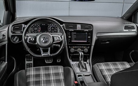 Volkswagen Golf VII, 2018 год, 2 199 000 рублей, 6 фотография