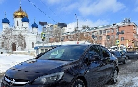 Opel Astra J, 2014 год, 885 000 рублей, 1 фотография