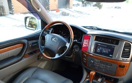 Lexus LX II, 2005 год, 1 850 000 рублей, 8 фотография