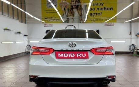Toyota Camry, 2018 год, 2 790 000 рублей, 6 фотография