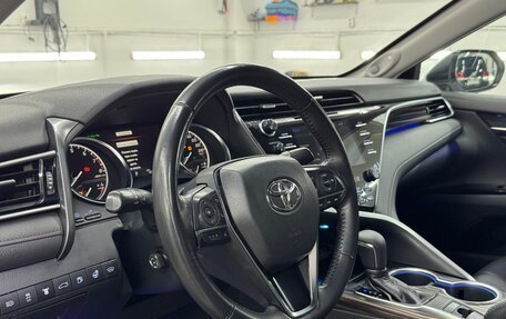 Toyota Camry, 2018 год, 2 790 000 рублей, 14 фотография