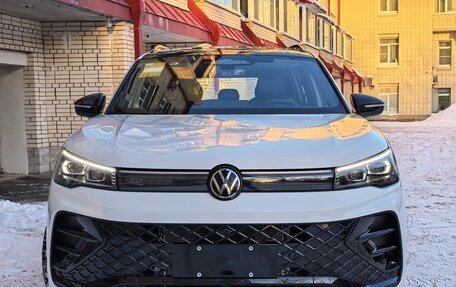 Volkswagen Tiguan, 2025 год, 4 850 000 рублей, 3 фотография