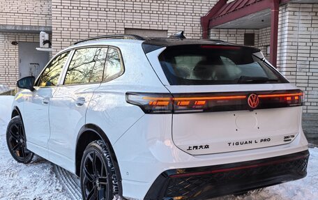 Volkswagen Tiguan, 2025 год, 4 850 000 рублей, 6 фотография