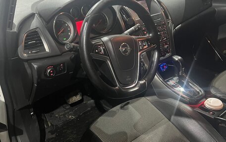 Opel Astra J, 2010 год, 700 000 рублей, 5 фотография