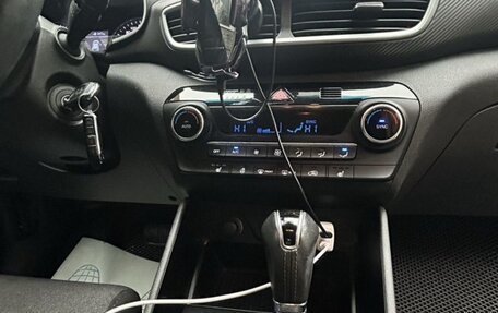 Hyundai Tucson III, 2018 год, 2 100 000 рублей, 11 фотография