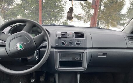 Skoda Fabia II, 2011 год, 685 000 рублей, 4 фотография