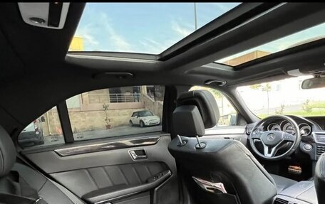 Mercedes-Benz E-Класс, 2010 год, 1 550 000 рублей, 15 фотография