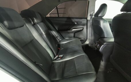 Toyota Camry, 2014 год, 1 945 000 рублей, 15 фотография