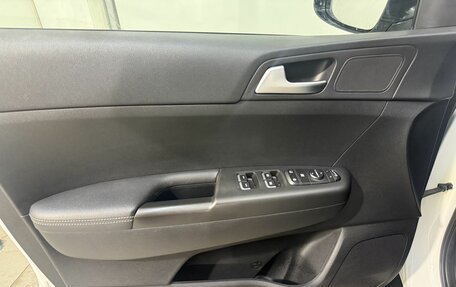 KIA Sportage IV рестайлинг, 2019 год, 2 299 800 рублей, 7 фотография