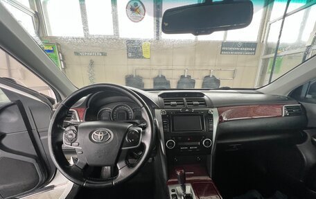 Toyota Camry, 2013 год, 1 320 000 рублей, 4 фотография