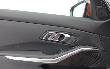 BMW 3 серия, 2021 год, 3 770 000 рублей, 15 фотография